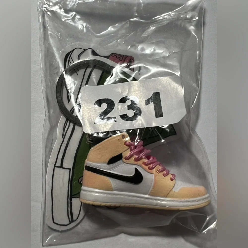 3D Mini Sneaker Keychain Pink Laces Black Swoosh‎ novelty trinkets